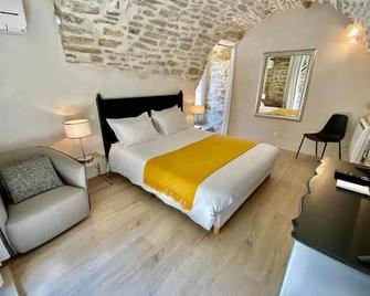 Luxury Bijou Suite With Private Jacuzzi - Martignargues