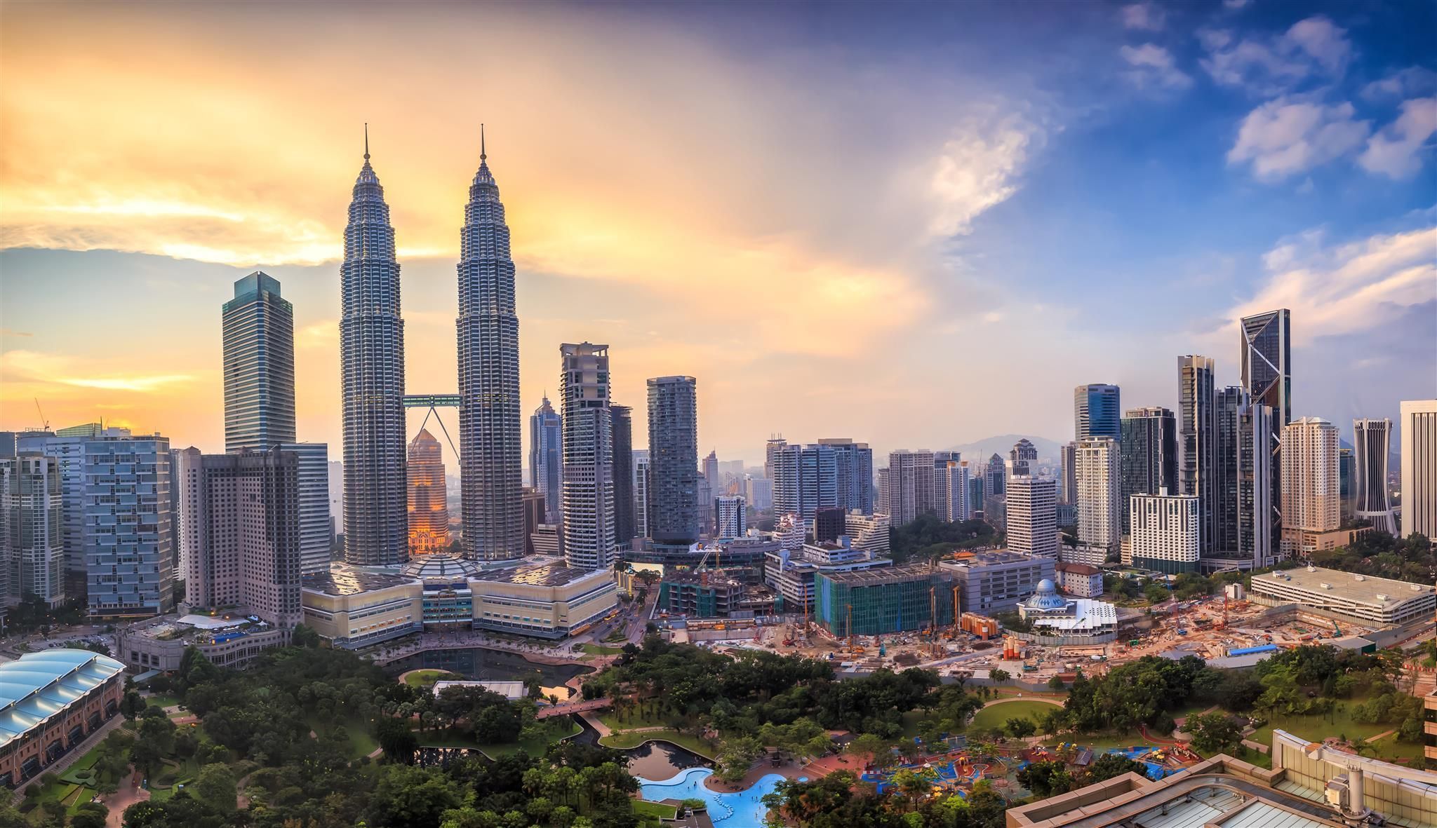 Klcc Beyond Hospitality Suites Scarletz - Kuala Lumpur