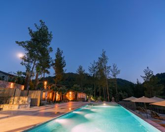 Izz Getaway - Adult Only - Dalaman - Piscine