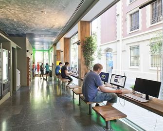Urbany Hostel Bcn Go! - Barcelona
