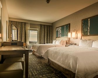 Hampton Inn & Suites Dallas-The Colony - The Colony - Спальня