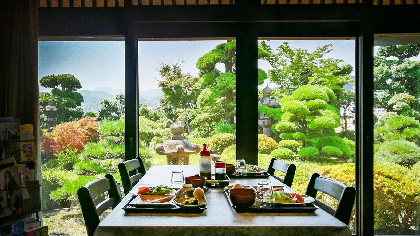 Kansai Airport Hotel Pine Villa