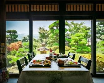 Pine Villa-Kansai International Airport - Osaka - Comedor