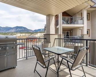 Lookout Pointe, Lakeview, Pool, Hot Tub, Gym - Invermere - Balcony