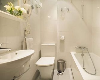 Hostal Los Alpes - Madrid - Baño