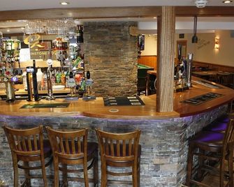 The Elphinstone Hotel - Biggar - Bar