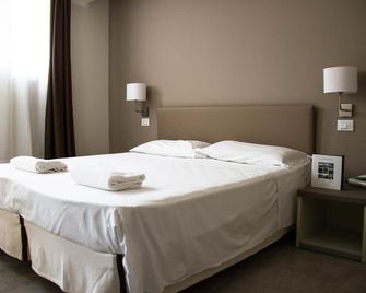 Hotel Arianna - Iseo - Habitación