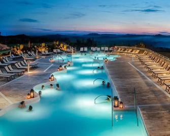 B&B San Paterno Shabby Chic Family Suite Room - Rapolano Terme - Piscina