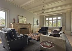 Wenvoe - Historic retreat - Lithgow - Living room