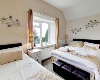 Robin Hill House - Cobh - Bedroom