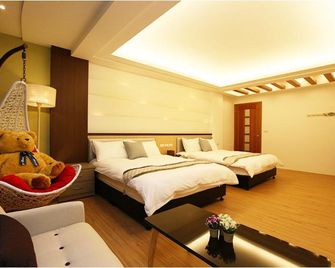 Together Happiness Bed and Breakfast - Wujie Township - Bedroom