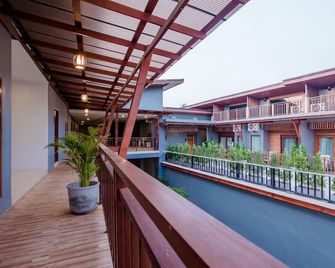 Lanta Ray Bay Hotel - Koh Lanta - Balkong