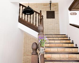 Suites La Posada De Pilar - Córdoba - Escaleras