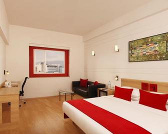 Red Fox Hotel, Hitech city, Hyderabad - Hyderabad - Bedroom