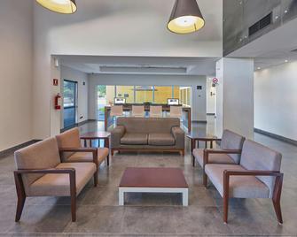 City Express by Marriott Irapuato Norte - Irapuato - Lobby
