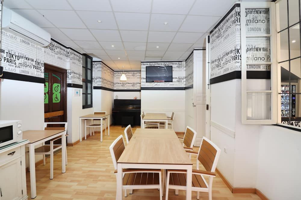 Feel Hostels City Center - Malaga - Restaurant