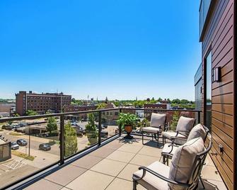 Holland Loft - Holland - Balcony