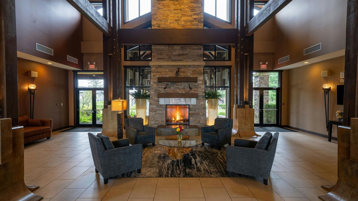 Sunrise Ridge Waterfront Resort