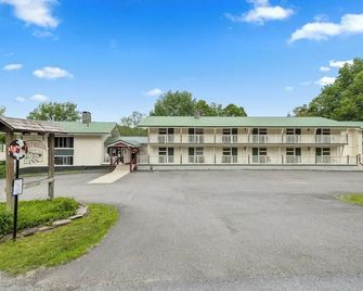 Hideaway Inn Mt Snow - Dover - Edificio