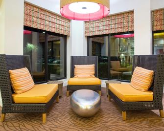 Hilton Garden Inn Phoenix/Avondale - Avondale - Lounge