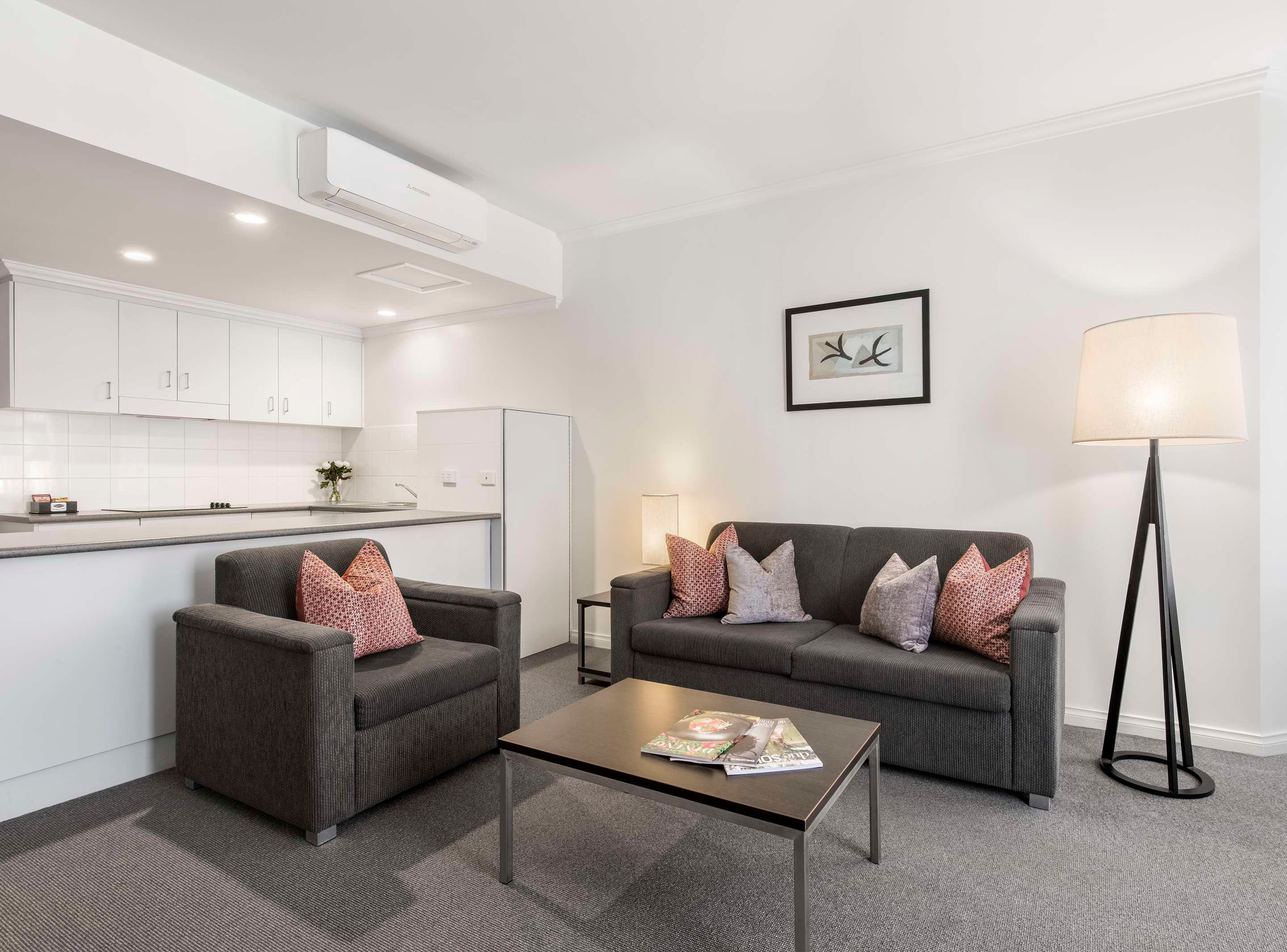 Franklin Apartments - Adelaide - Oturma odası