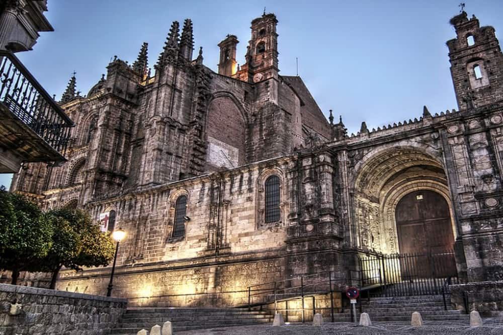 Hotel Azar - Plasencia