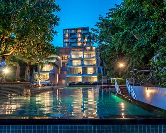 Centara Q Resort Rayong - Muang Klaeng - Pool
