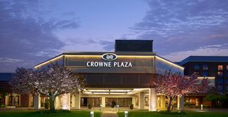 Crowne Plaza Providence-Warwick (Airport) - Warwick - Rakennus
