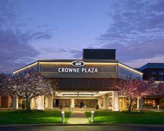 Crowne Plaza Providence-Warwick Airport, An IHG Hotel - Warwick - Building