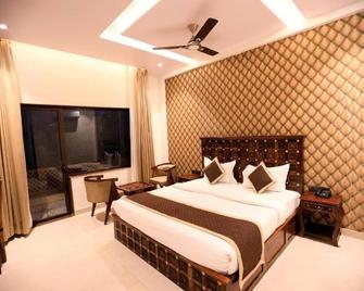 Chauhan Sheraton By Mansingh Group - Pushkar - Bedroom