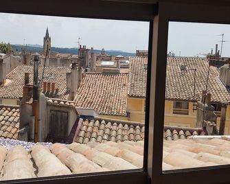 Beau duplex avec terrasse - Centre historique - Aix-en-Provence - Balcony