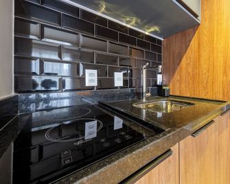 House of Charlie Paraíso - Sao Paulo - Kitchen