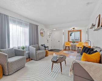 Minnestay Richfield Gem - Richfield - Sala de estar