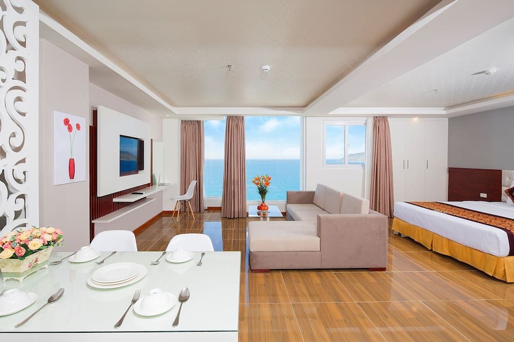 Paris Nha Trang Hotel & Apartment - נה טראנג