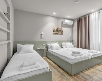 Villa Zoi A Stay to Remember I Guest House in Elbasan Castle - Elbasan - Slaapkamer