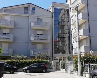Sea House Rimini Fiera - Rimini - Building