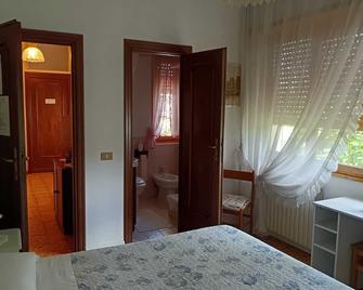 B&B Domus Gratiae - Rome - Bedroom