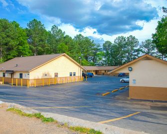 OYO Hotel I-20 Decatur, East Atlanta - Decatur - Gebäude