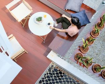 Haus Sathorn 21 Bed and Breakfast - Bangkok