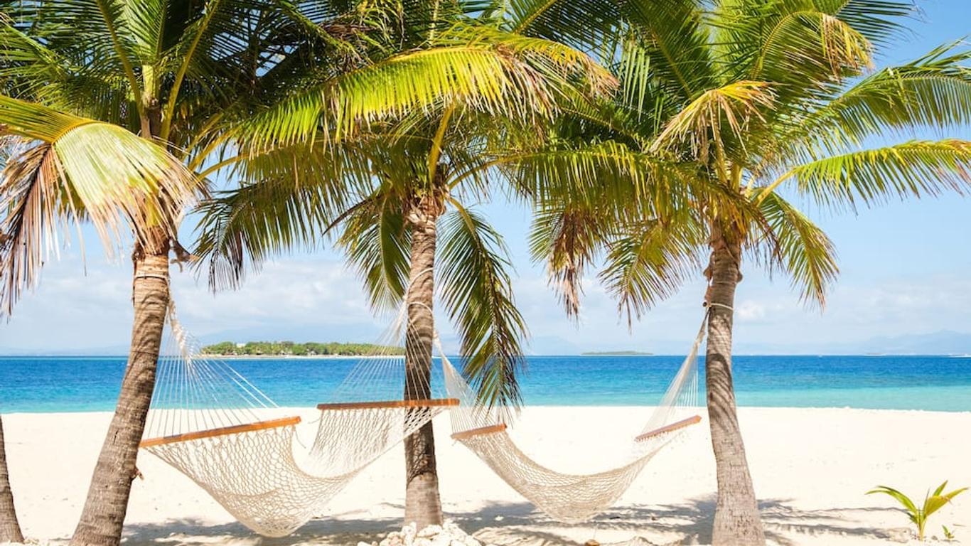 Beachcomber Island Resort