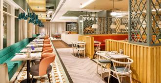 ibis budget Manchester Airport - Manchester - Restaurant