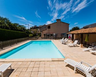 Les Messageries - Saint-Flour - Pool