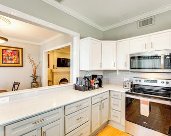 3 Mi to Dtwn: Historic Gem w/ City Views in Dallas - Dallas - Keittiö