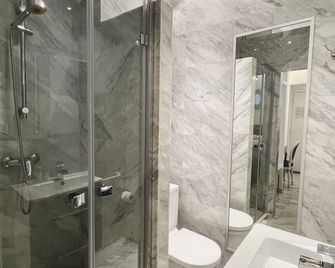 Hotel Normandy - Cap-d’Ail - Baño