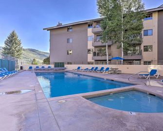 Newly Upgraded Avon Condo With Pool And - Avon - Piscina