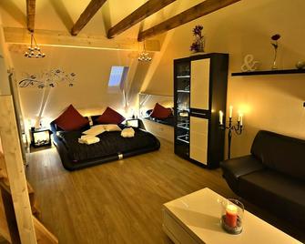 Vacation apartment / company apartment Luxury apartment on 71 square meters of open living space - Bottrop - Ložnice
