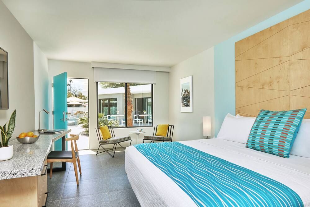 Twin Palms Resort - A Gay Men's Resort - פאלם ספירנגס - חדר שינה