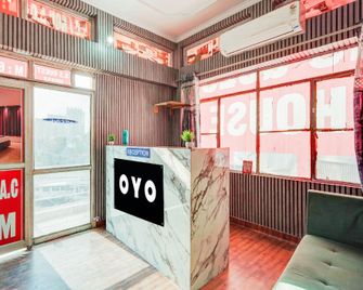 Spot On Ss Guest House - Bhiwadi - Rezeption