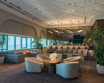 International Hotel Casino & Tower Suites - Golden Sands - Lounge