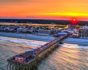 Amazing Direct Inlet View Steps from the Ocean - Murrells Inlet - Outdoors view